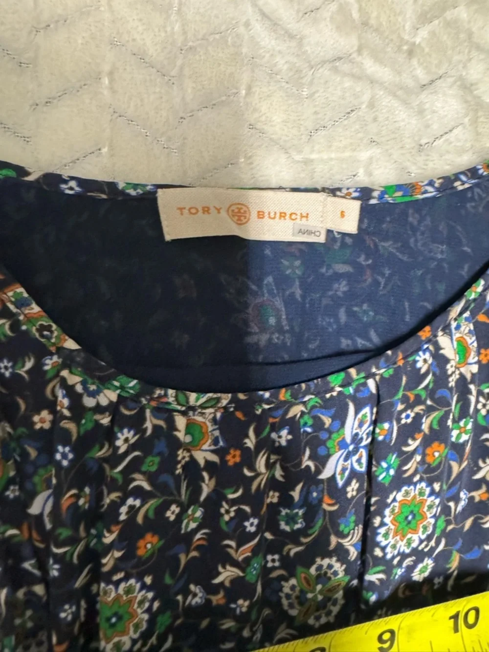 TORY BURCH 100% SILK - Picture 5 of 10